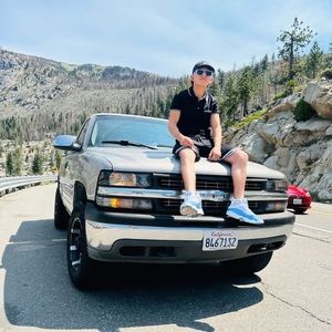 Meet your Posher, Alexis